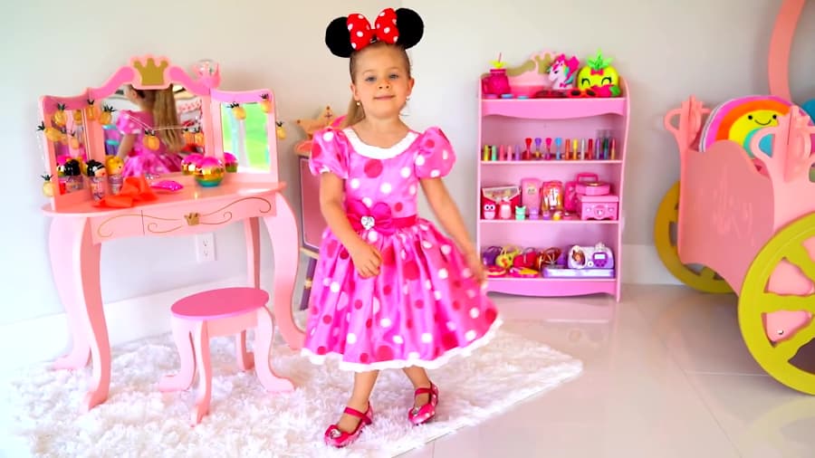 ماجراهای دیانا و روما - پرنسس دیانا و جشن تولد مینی موس